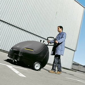 Karcher Medium Pedestrian Sweeper